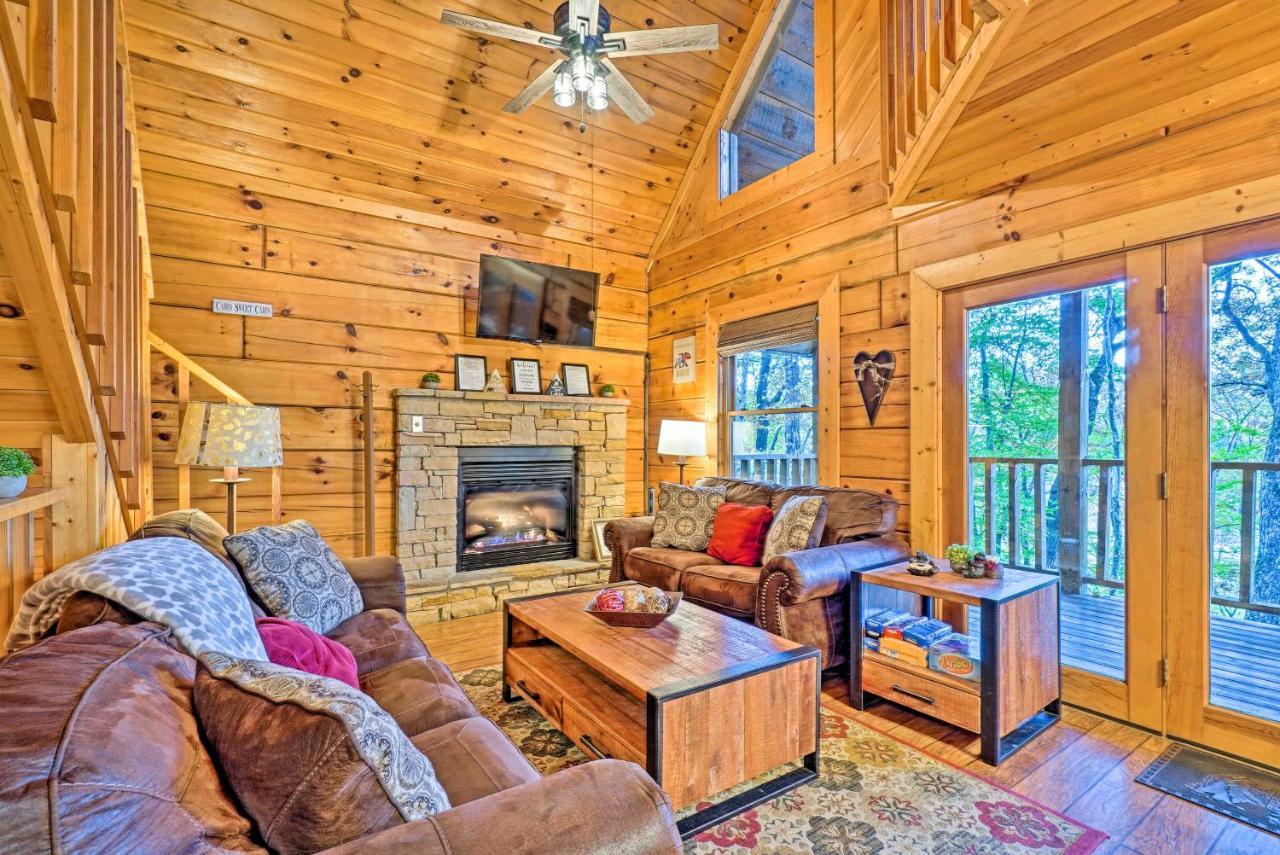 Grin N Bear It Cabin With Hot Tub And Fire Pit! Pigeon Forge Exterior foto